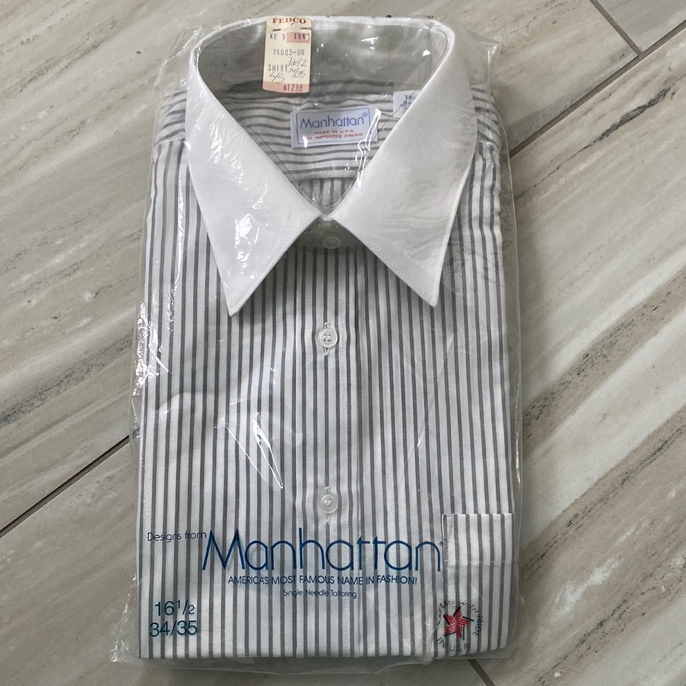 Mens Manhattan Dress Shirt - BRAND NEW IN BAG - 16.5 34/35